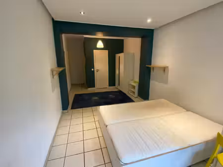 immeuble mixte en colocation à avenue télémaque forest (vbe59337)