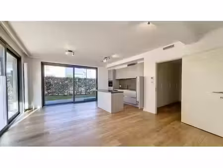 rez-de-chaussée à vendre avec terrasse et jardin   waterloo (vbe58898)