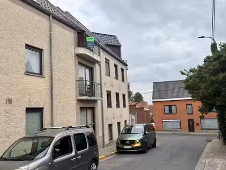 appartement te huur in sint-denijs met 2 slaapkamers