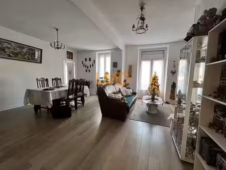 immeuble de rapport – centre-ville d’aubin aveyron