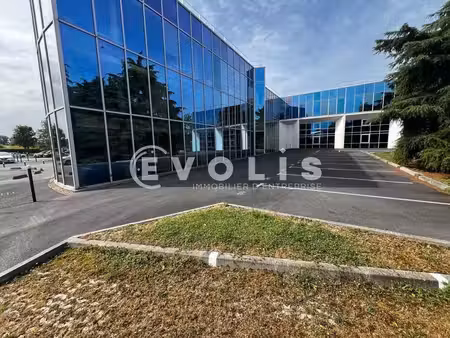 location local d’activités evry courcouronnes 91000 405m² à 1681m²