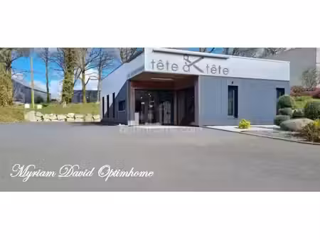 vente locaux professionnels 4 pièces 97 m² à rostrenen (22110)  224 000 €