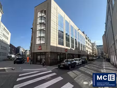 location bureaux 79 m² à 228 m²