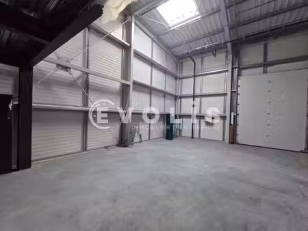 location local d’activités breuillet 91650 332m²