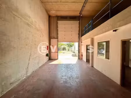 location local d’activités grigny 91350 571m²