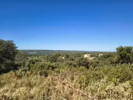 terrain à bâtir de 1490 m² à castillon-du-gard (30)