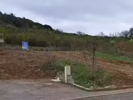 terrain à bâtir de 300 m² à manosque (04)
