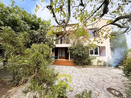 villa avec dependance