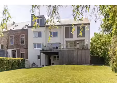 une rénovation d'exception à vendre au cœur d'un quartier p