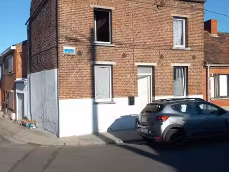 maison d'habitation 2 chambres - louée actuellement