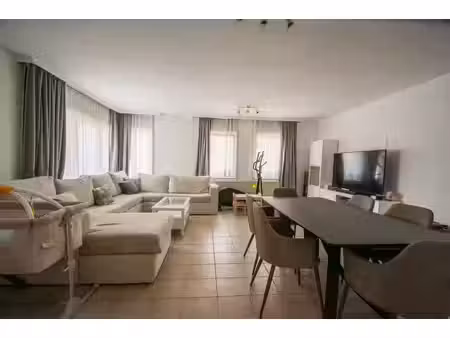 spacieux appartement 2 ch. à jette (belgica)