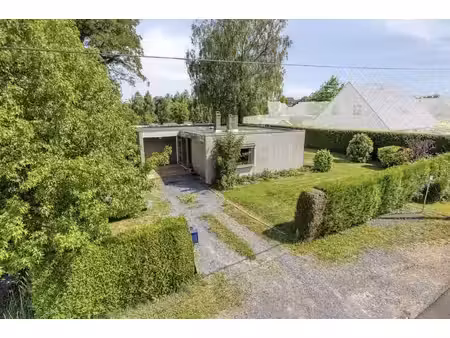 maison à rénover sur un beau terrain à laarne