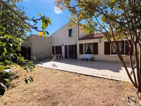 vente maison 6 pièces 151 m² à la jarrie (17220)  399 000 €