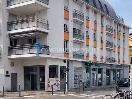 isère (38) st martin d'hères -t3 - 63 m2 avec place de parki