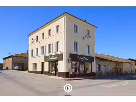 exclusivité grande maison de village de 200 m2 à rénover