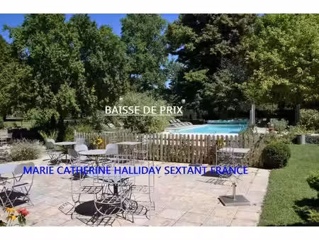 en vente maison 800 m² – 990 000 € |antonne-et-trigonant