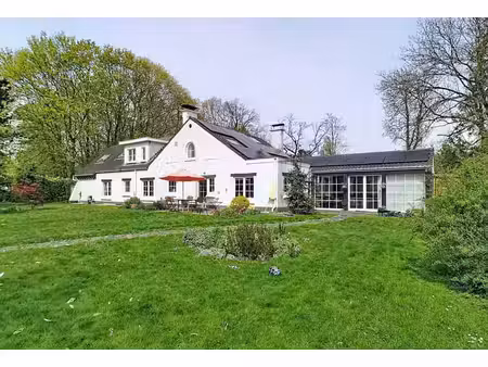 villa spacieuse avec poss.profession libérale