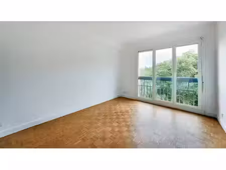 location appartement 2 pièces 63.5 m² à ville-d'avray (92410)  1 495 €
