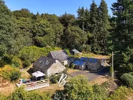 vente maison à saint-nicolas-du-pélem (22480) : à vendre / 123m² saint-nicolas-du-pélem
