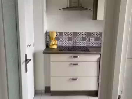 location appartement 1 pièce 10 m² à notre-dame-de-monts (85690)
