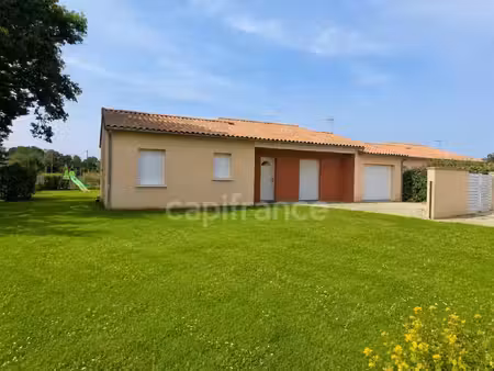 maison à vendre fleure 4 pièce(s) 101m2 189 900€