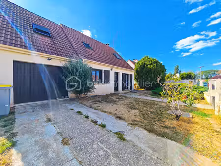 maison traditionnelle de 114 m² à saint-pierre-les-nemours