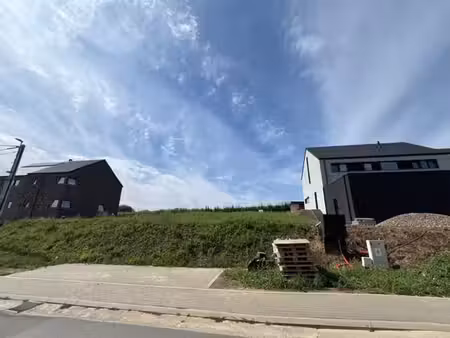 magnifique terrain à bâtir pour une maison 3 façades