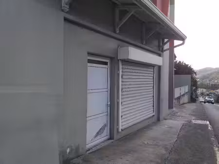 local commercial à louer