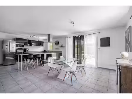 maison 5 pièces 109 m2