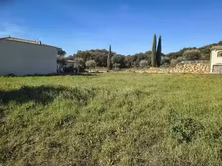 vente terrain 700 m² à castillon-du-gard (30210)  160 000 €