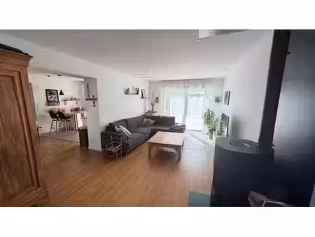 location maison 6 pièces 149.81 m² à saint-renan (29290)  1 350 €