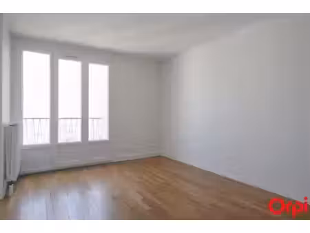location appartement 3 pièces 57.2 m² à saint-fons (69190)  822 €