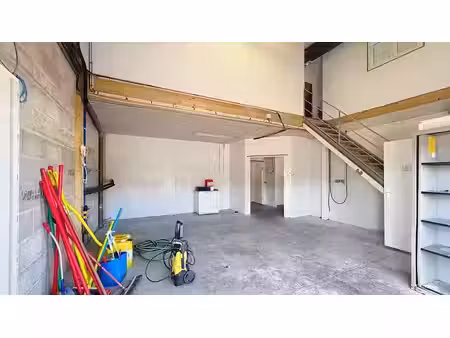 location locaux professionnels 7 pièces 301 m² à martignas-sur-jalle (33127)  2 000 €
