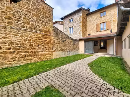 mieux qu’un appartement : une maison de ville avec jardin & garage à chessy-les-mines
