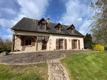 le val saint-pere 50300 : maison de 140 m2 sur sous-sol complet et garage