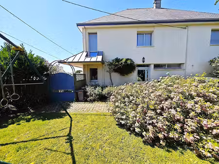 maison hyper centre 360 m² avec jardin