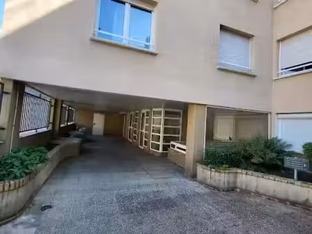 location meublée appartement 2 pièces 26.6 m² à chaville (92370)  950 €