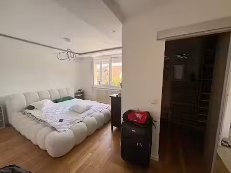 location meublée appartement 1 pièce 28 m² à orsay (91400)  800 €