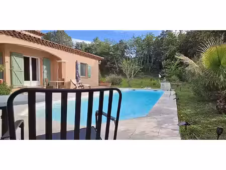 maison avec piscine et terrasse le thoronet (83)