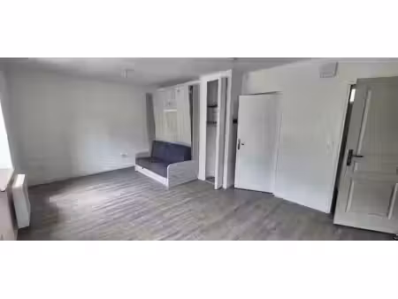 location meublée appartement 1 pièce 33 m² à laon (02000)  480 €