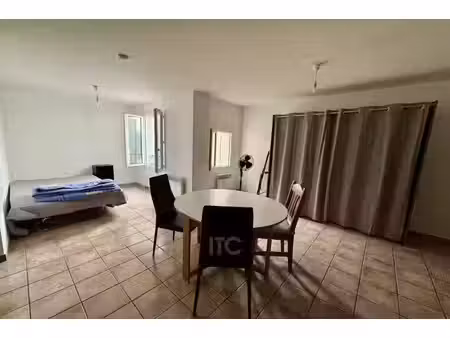 location appartement 1 pièce 34 m² à pourrières (83910)  450 €