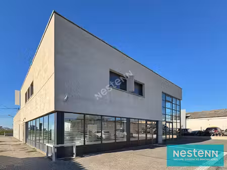 local commercial de 230 m² !! istres la crau