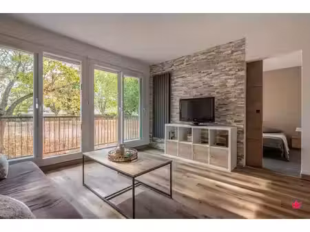 t4 de 78 m2 avec terrasse et sans vis à vis!!
