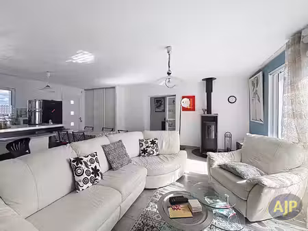 lucon - maison 4 chambres - 127 m²