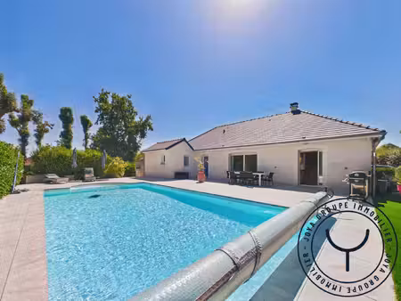 maison contemporaine plain-pied 152m² - 4 ch - piscine et grand