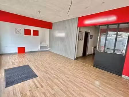 vente bureaux et commerces à falaise (14700) : à vendre / 62m² falaise