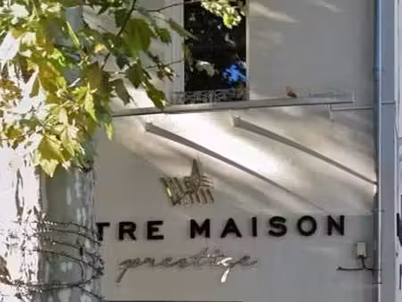 location commerce luynes 13080 60m²