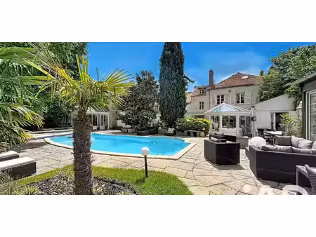 propriété avec piscine guignes (77)