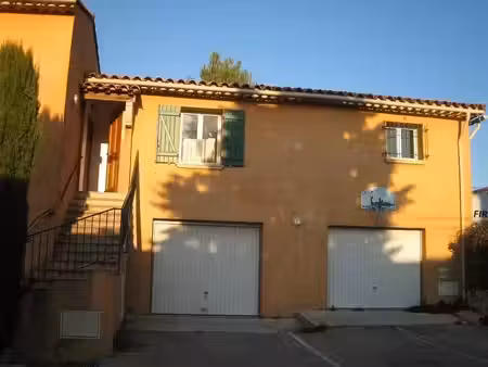 location maison 2 pièces 37 m² à le beausset (83330)  700 €