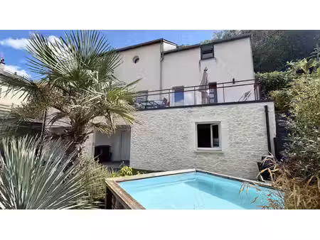 maison familiale avec jardin et garage